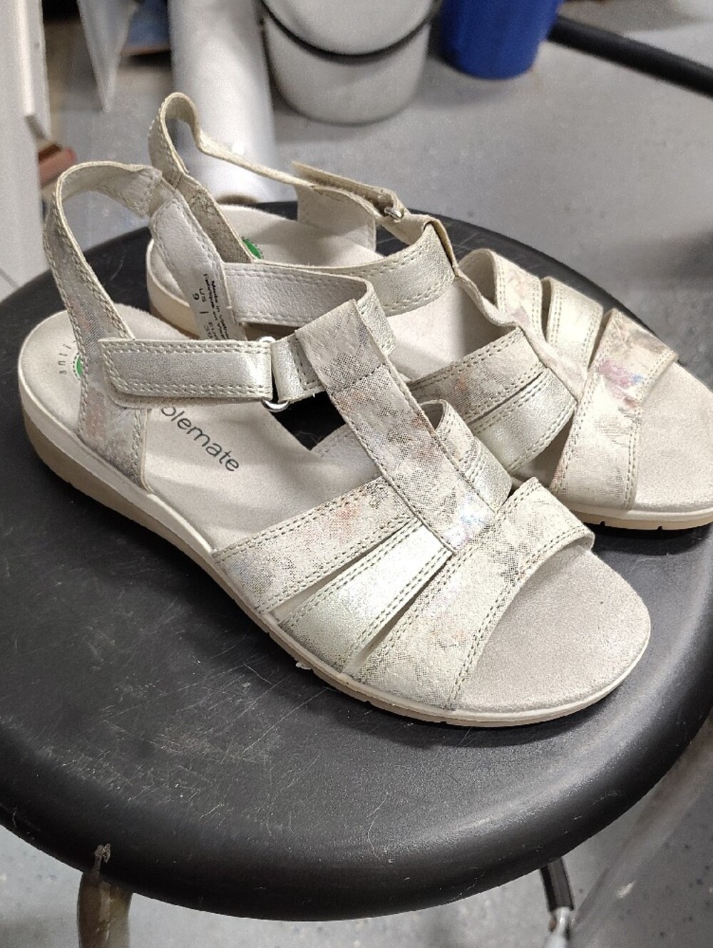 👕 2 For 15$ Or 3 For 20$👕Solemates Cream Floral Slingback Comfort Sandals